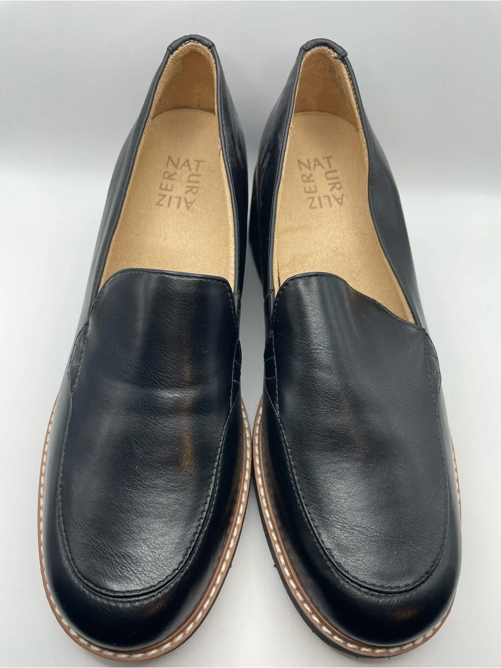 Naturlizer Cabaret Black Loafer Size 9M